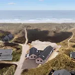 Front In With Sauna Дом отдыха *