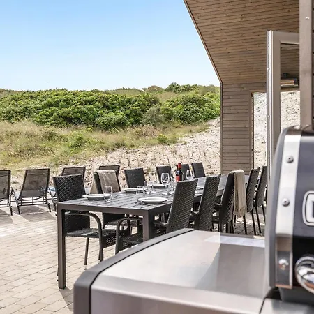 度假居 Front In With Sauna