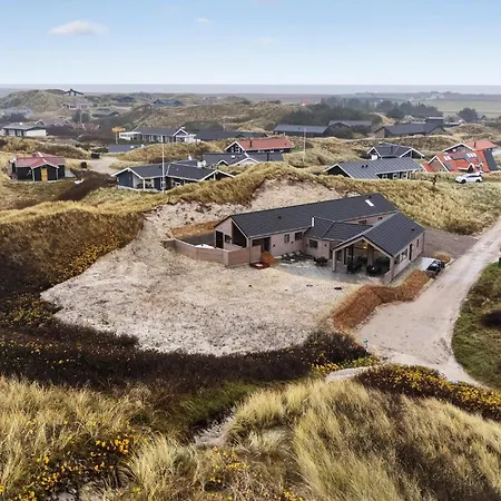 Front In With Sauna 度假居 荷韦德山迪